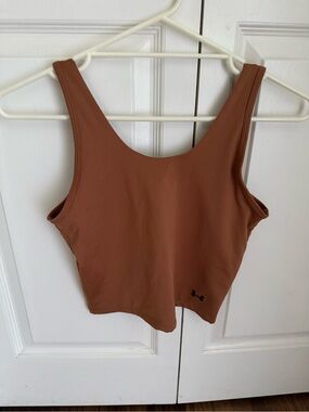 Under Armour Rust Brown Cropped Scoop Tank